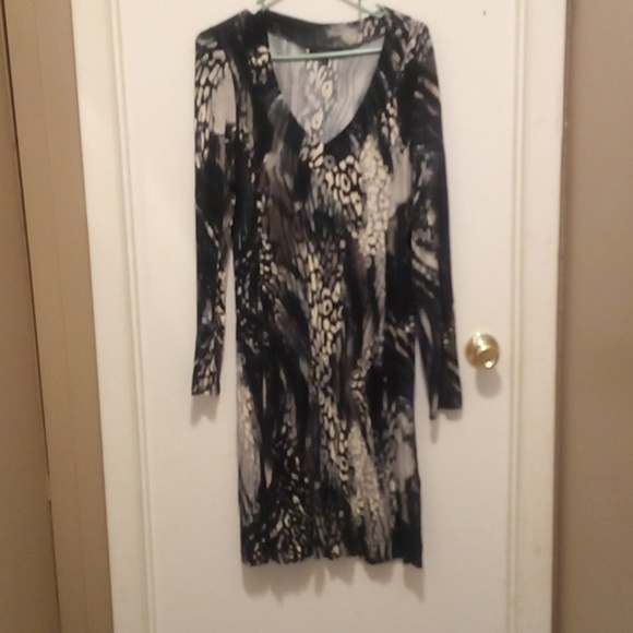 Karen Kane Dresses & Skirts - Karen Kane Long Sleeve Slinky Abstract Print Dress - Size XL